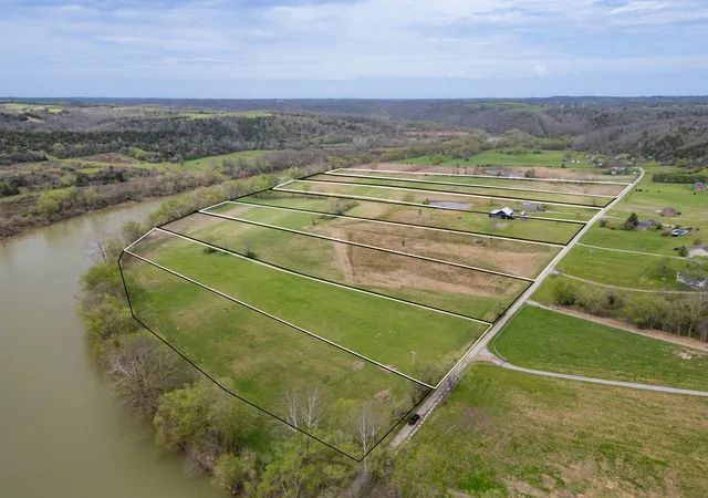 3rd image of 4025 Jackson Ferry Rd, Winchester, KY 40391 | MLS# 26007284