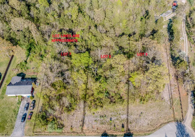 Homes for sale in Bronston, KY | 7, 8, 9 Walnut Dr, Bronston, KY 42518 | MLS# 26007396