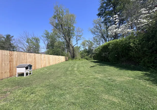 Homes for sale in Middlesboro, KY | 1200 W Chester Ave, Middlesboro, KY 40965 | MLS# 26007323