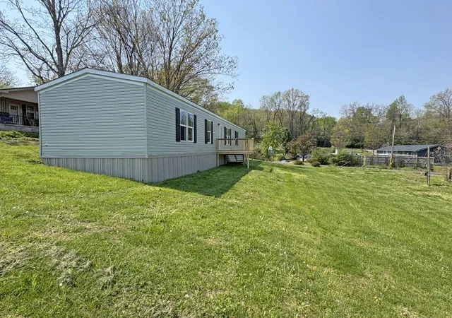 Homes for sale in Williamsburg, KY | 22 Cowbell Ave, Williamsburg, KY 40769 | MLS# 26007375