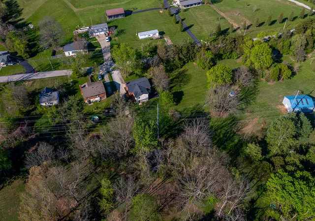 Homes for sale in Frankfort, KY | 505 Old Us 60 Rd, Frankfort, KY 40601 | MLS# 26007412