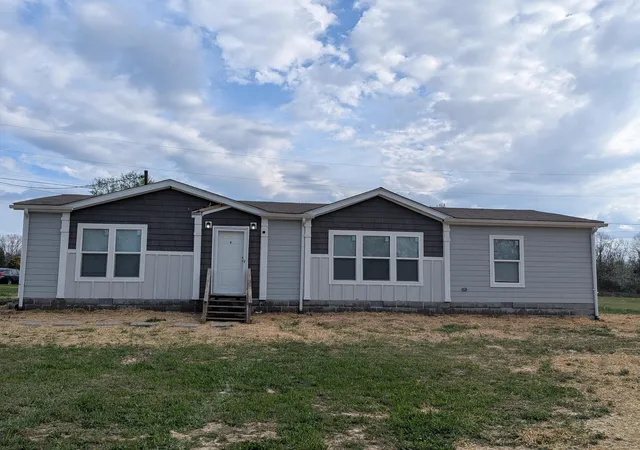 Homes for sale in Corbin, KY | 25 Storms Rd, Corbin, KY 40701 | MLS# 26007456