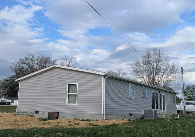 Homes for sale in Corbin, KY | 25 Storms Rd, Corbin, KY 40701 | MLS# 26007456