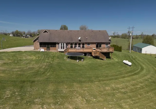 Photo 3 of Single family home for sale at 465 Morris Rd, Winchester, KY 40391 | MLS# 26007545 | Listing updated on 2026-04-14