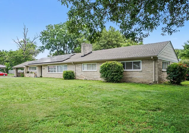 Homes for sale in Berea, KY | 114 Meadowlark Dr, Berea, KY 40403 | MLS# 26007547