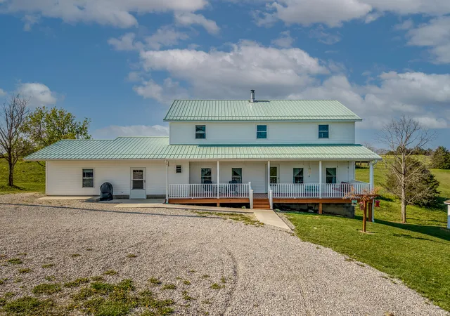 Homes for sale in Hillsboro, KY | 607 Saunders Ln, Hillsboro, KY 41049 | MLS# 26007562