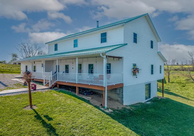 Homes for sale in Hillsboro, KY | 607 Saunders Ln, Hillsboro, KY 41049 | MLS# 26007562
