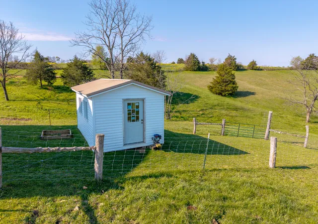 Homes for sale in Hillsboro, KY | 607 Saunders Ln, Hillsboro, KY 41049 | MLS# 26007562