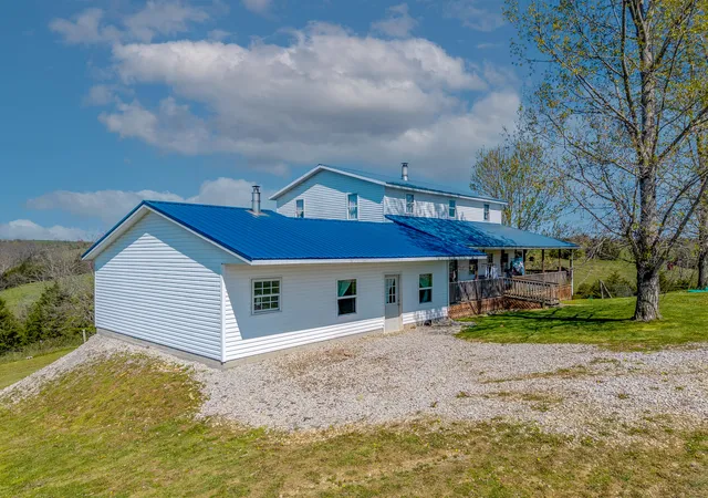 Homes for sale in Hillsboro, KY | 608 Saunders Ln, Hillsboro, KY 41049 | MLS# 26007575