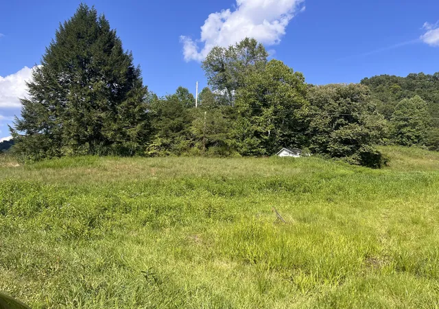 Photo 2 of Land for sale at 198 Crawford Isom Rd, Manchester, KY 40962 | MLS# 26007590 | Listing updated on 2026-04-10