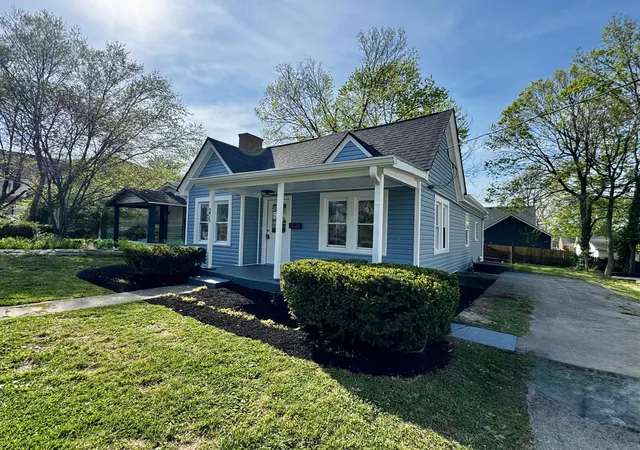 Photo 1 of Single family home for sale at 275 Sherman Ave, Lexington, KY 40502 | MLS# 26007603 | Listing updated on 2026-04-11