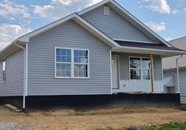 Homes for sale in Irvine, KY | 40 Riverview Rd, Irvine, KY 40336 | MLS# 26007622
