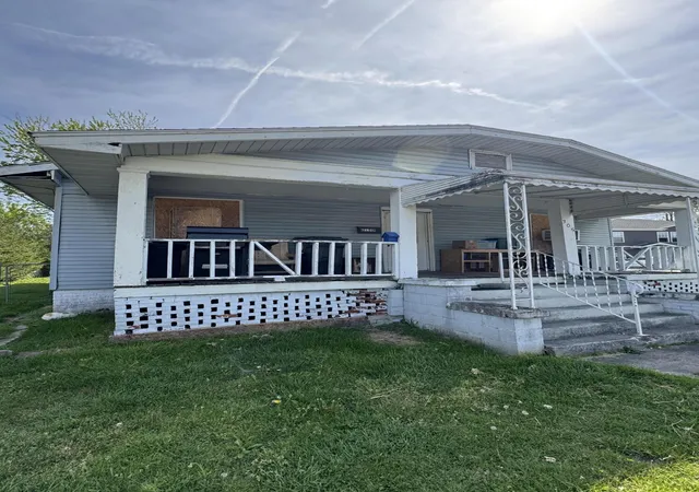 Homes for sale in Corbin, KY | 305 Hamlin Ave, Corbin, KY 40701 | MLS# 26007645