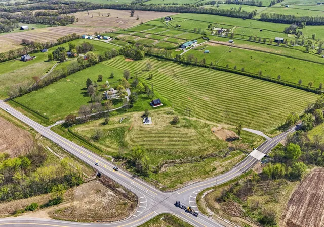 5th image of 750 Elizabeth Station Rd, Paris, KY 40361 | MLS# 26007689