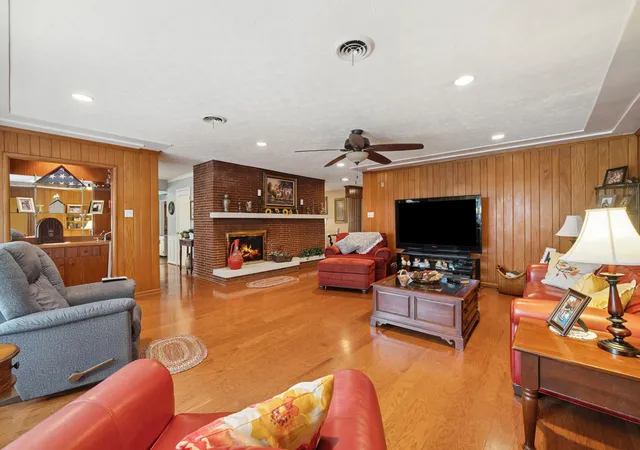 5th image of 555 Ohara Dr, Danville, KY 40422 | MLS# 26007749
