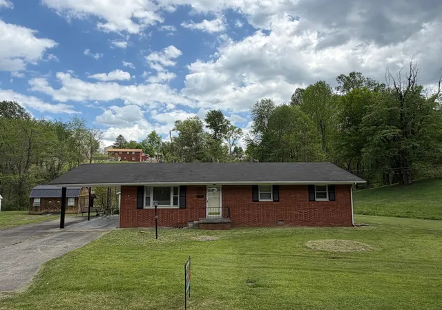 Homes for sale in Corbin, KY | 112 N Earls Ave, Corbin, KY 40701 | MLS# 26008178