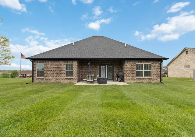 3rd image of 1039 Vineyard Wy, Berea, KY 40403 | MLS# 26007909