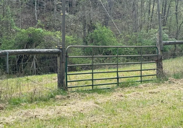 Photo 4 of Land for sale at Tract 3 Deer Valley Rd, Berea, KY 40403 | MLS# 26007834 | Listing updated on 2026-06-15