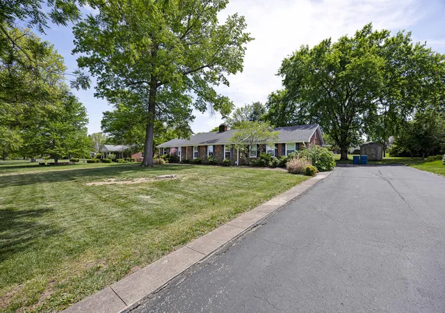 Homes for sale in Danville, KY | 2036 Old Lexington Rd, Danville, KY 40422 | MLS# 26008551