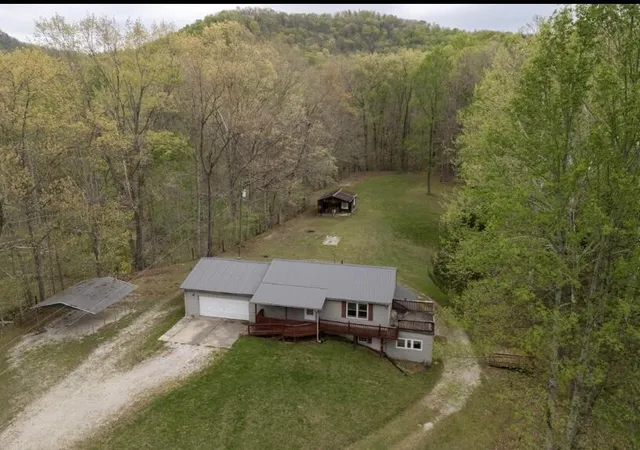 Photo 3 of Sale Pending at 6130 Hardwicks Crk Rd, Clay City, KY 40312 | MLS# 26007985 | Listing updated on 2026-08-25