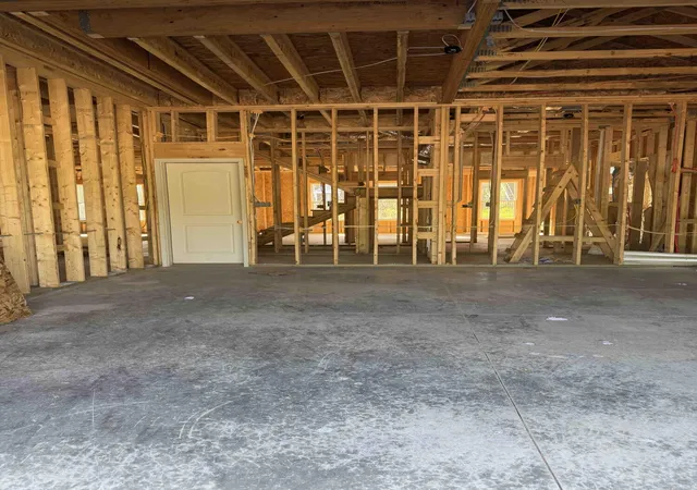Photo 3 of Sale Pending at 173 Blackberry Ln, Georgetown, KY 40324 | MLS# 26008278 | Listing updated on 2026-08-10
