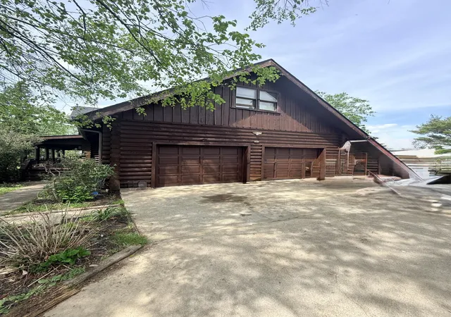 Homes for sale in Georgetown, KY | 2006 Longview Dr, Georgetown, KY 40324 | MLS# 26008022