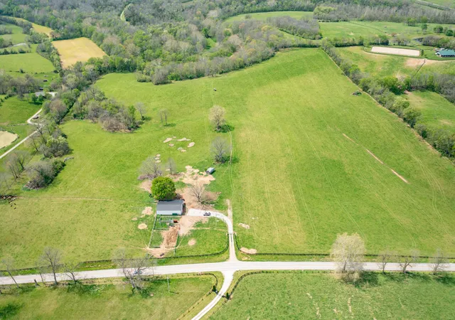 1st image of 401 Millersburg Cynthiana Rd, Paris, KY 40361 | MLS# 26008092