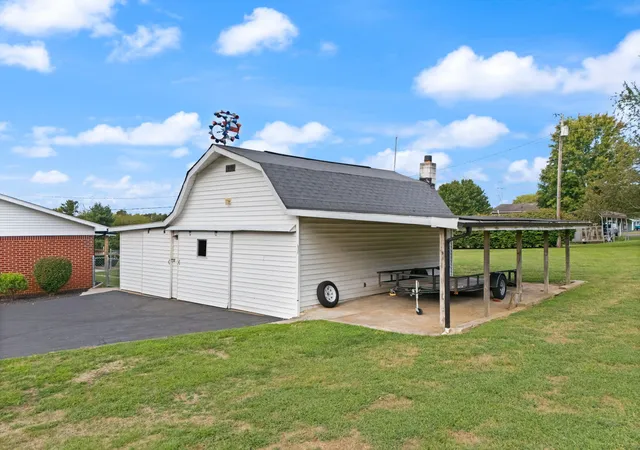 Homes for sale in Danville, KY | 3090 Shakertown Rd, Danville, KY 40422 | MLS# 26008243