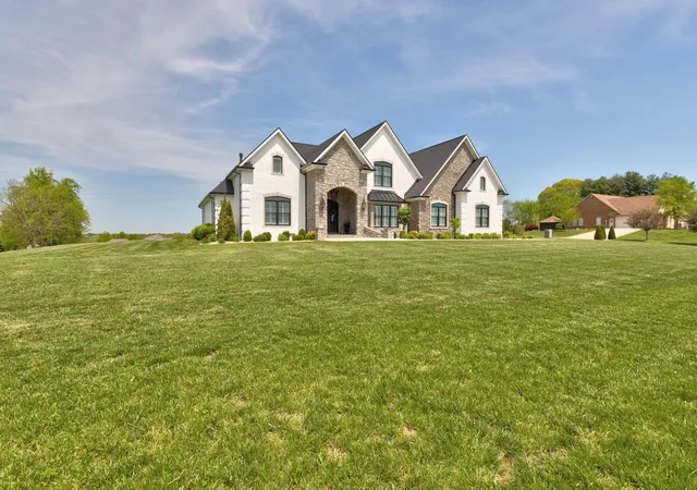 Photo 3 of Mansion for sale at 101 Welsley Way, Mt Sterling, KY 40353 | MLS# 26008115 | Listing updated on 2026-08-10
