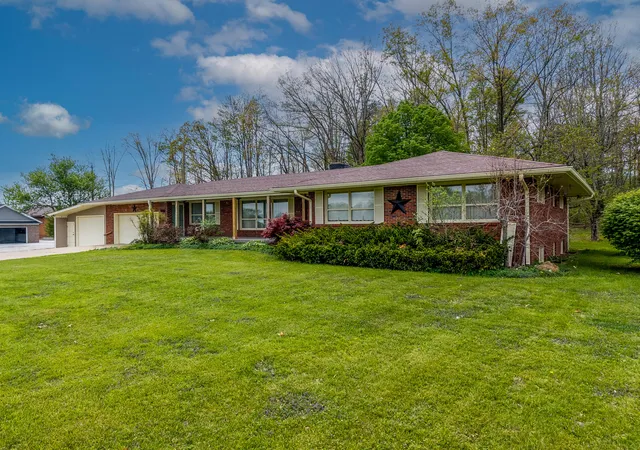 Photo 3 of Single family home for sale at 1805 Ky 801 N, Morehead, KY 40351 | MLS# 26008176 | Listing updated on 2026-07-07