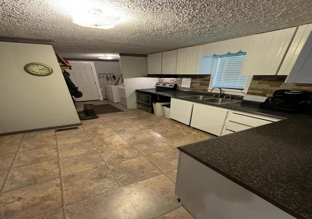 Homes for sale in Fourmile, KY | 454 Sw Four Mile,Right Fork Rd, Fourmile, KY 40939 | MLS# 26008309