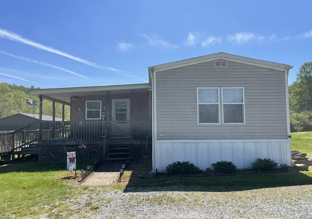Homes for sale in Barbourville, KY | 2628 Kentucky 3439, Barbourville, KY 40906 | MLS# 26008761