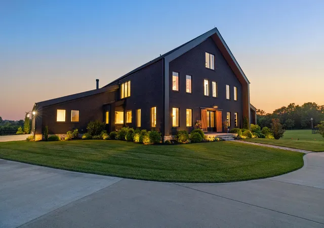 Photo 3 of Mansion for sale at 689 Sarah Blake Ln, Versailles, KY 40383 | MLS# 26008955 | Listing updated on 2026-09-23