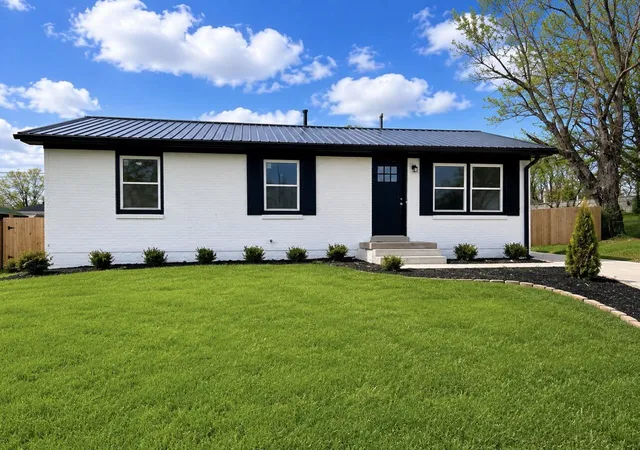 Photo 2 of Single family home for sale at 714 Biskoff Ct, Lexington, KY 40505 | MLS# 26008771 | Listing updated on 2026-09-28