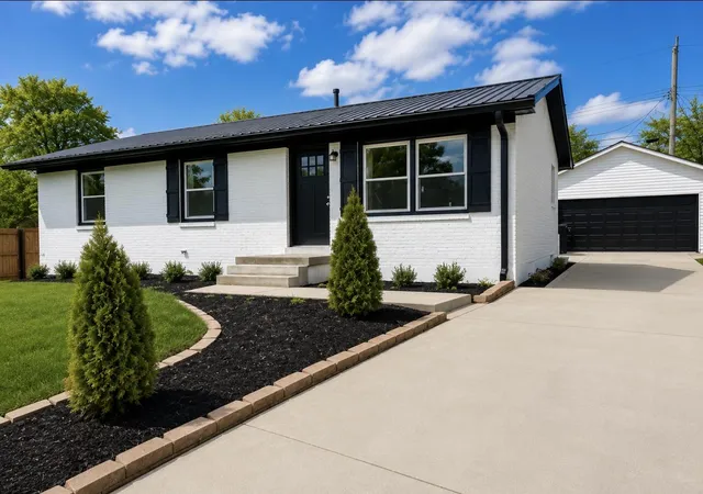 Photo 3 of Single family home for sale at 714 Biskoff Ct, Lexington, KY 40505 | MLS# 26008771 | Listing updated on 2026-09-28