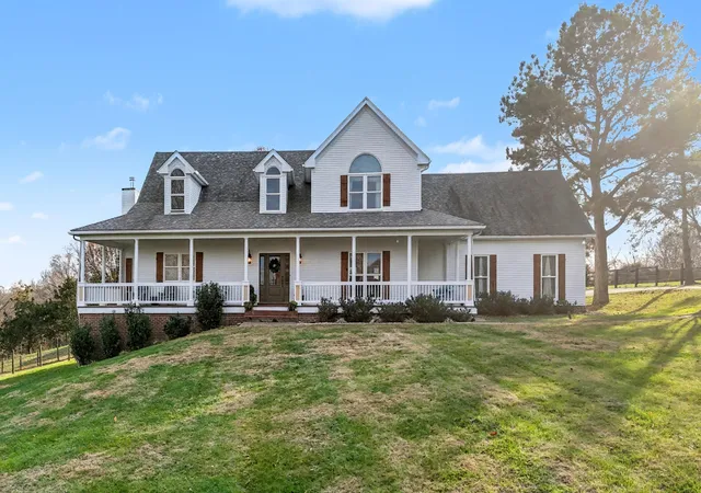 Homes for sale in Waddy, KY | 779 Kings Hwy, Waddy, KY 40076 | MLS# 26008529