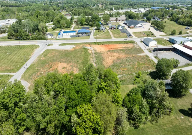 Photo 1 of Sale Pending at 1147 W Highway 80, Somerset, KY 42503 | MLS# 26008749 | Listing updated on 2026-09-01