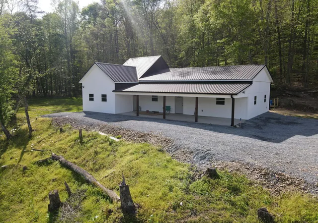 1st image of 2748 Damron Creek Rd, Russell Springs, KY 42642 | MLS# 26008616