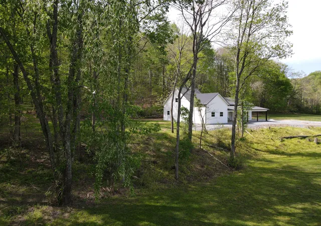 2nd image of 2748 Damron Creek Rd, Russell Springs, KY 42642 | MLS# 26008616