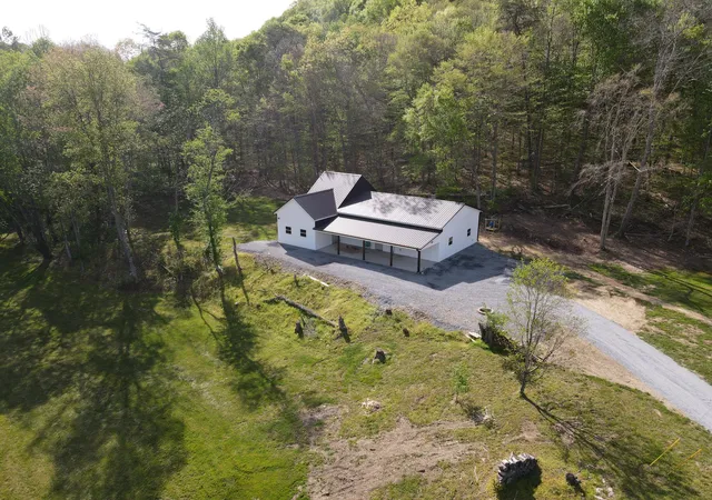 5th image of 2748 Damron Creek Rd, Russell Springs, KY 42642 | MLS# 26008616