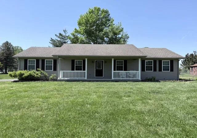 Photo 2 of Sale Pending at 44 Windswept Ln, Russell Springs, KY 42642 | MLS# 26008681 | Listing updated on 2026-04-27