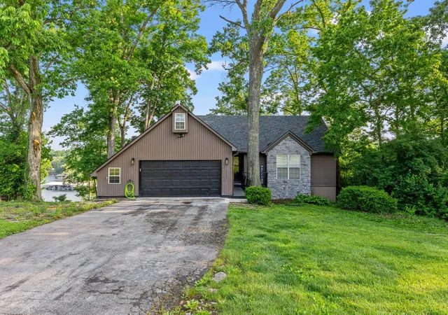 Homes for sale in Lancaster, KY | 475 Ron Clar Dr, Lancaster, KY 40444 | MLS# 26008715