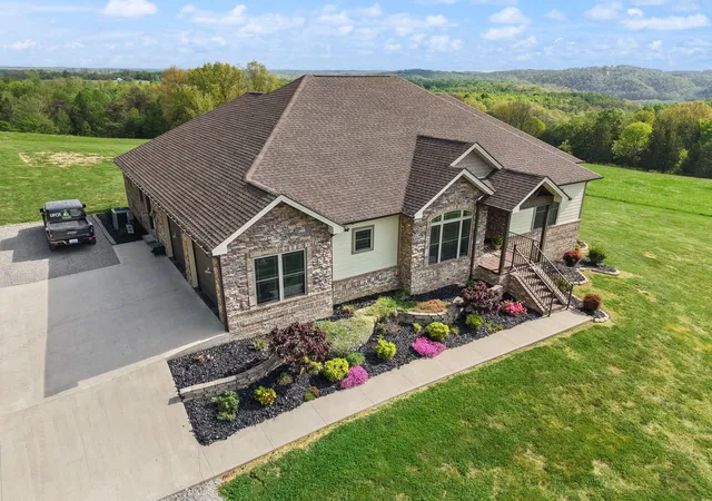Homes for sale in Science Hill, KY | 218 Gladstone Wesley Rd, Science Hill, KY 42553 | MLS# 26008668