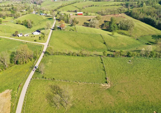Homes for sale in Paris, KY | 1 Gillispie Rd, Paris, KY 40361 | MLS# 26011332