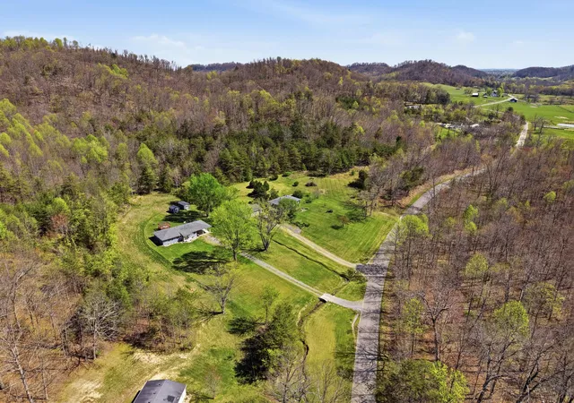 Homes for sale in Stanford, KY | 1300 Carter School Rd, Stanford, KY 40484 | MLS# 26008827