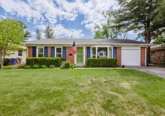 3rd image of 2420 Larkin Rd, Lexington, KY 40503 | MLS# 26008951