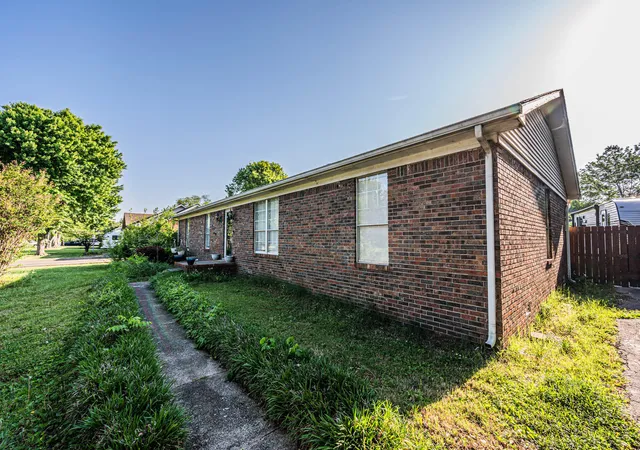 1st image of 220 Spence Ln, Franklin, KY 42134 | MLS# 26008958