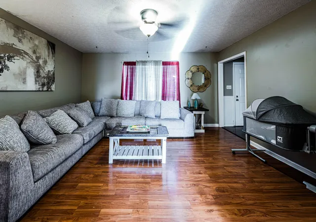 5th image of 220 Spence Ln, Franklin, KY 42134 | MLS# 26008958