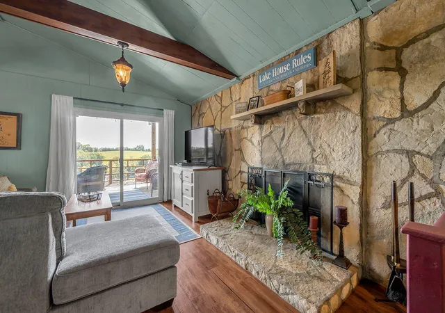 Homes for sale in Harrodsburg, KY | 1516 Paradise Camp Rd, Harrodsburg, KY 40330 | MLS# 26008945