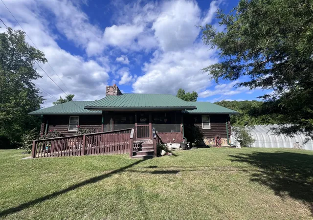 Homes for sale in Williamsburg, KY | 4900 E Kentucky 904, Williamsburg, KY 40769 | MLS# 26009059